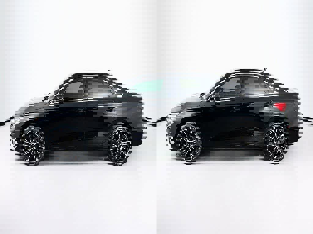 Used 2023 Audi A3 2.0T Premium image 2