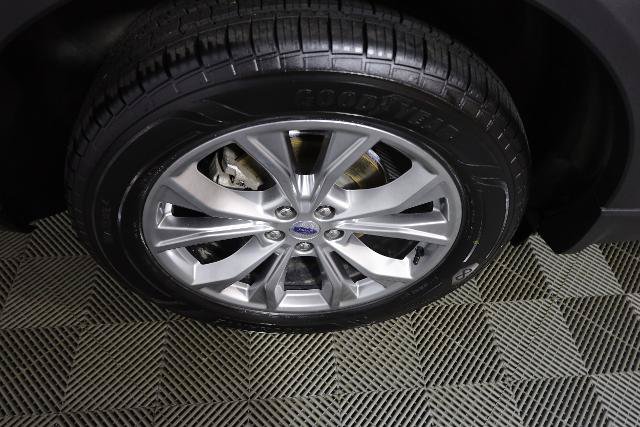Certified 2020 Ford Explorer XLT w/ Equipment Group 202A AWD/4WD image 39