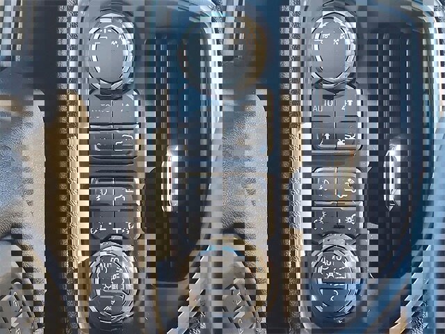 Used 2019 Chevrolet Silverado 1500 RST image 13