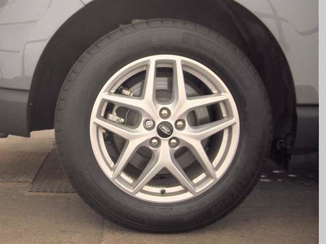 Certified 2024 Ford Edge SEL w/ Convenience Package AWD/4WD image 9