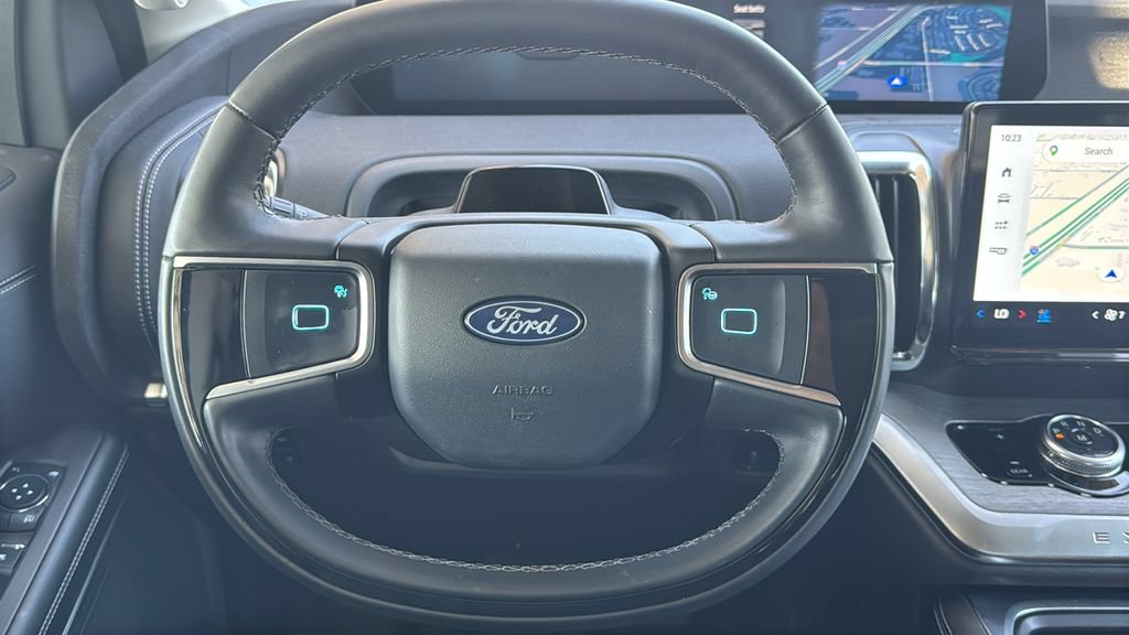Certified 2025 Ford Expedition Platinum AWD/4WD image 11
