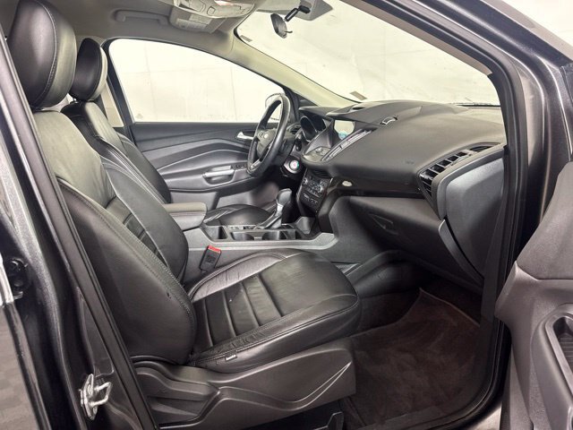 Certified 2018 Ford Escape SE w/ SE Sport Appearance Package AWD/4WD image 4