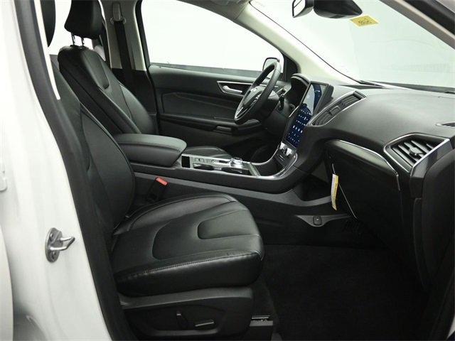 Certified 2022 Ford Edge Titanium image 41