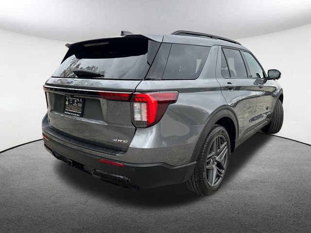 Certified 2025 Ford Explorer ST-Line w/ ST-Line Street Pack AWD/4WD image 17