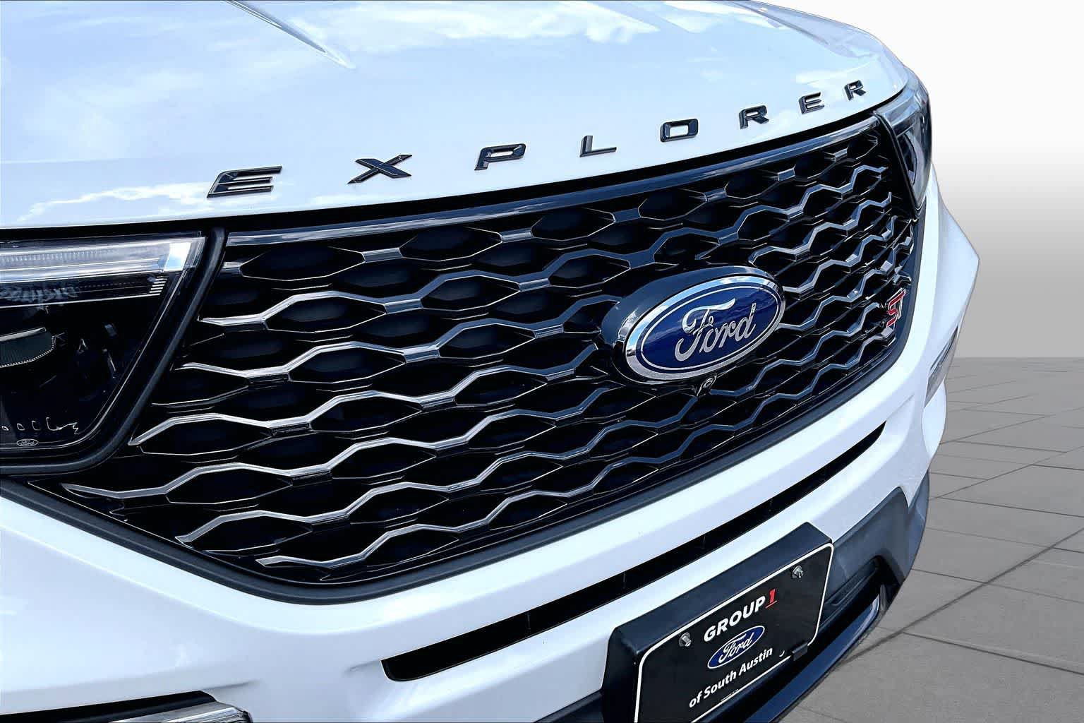 Certified 2021 Ford Explorer ST w/ Equipment Group 401A AWD/4WD image 30