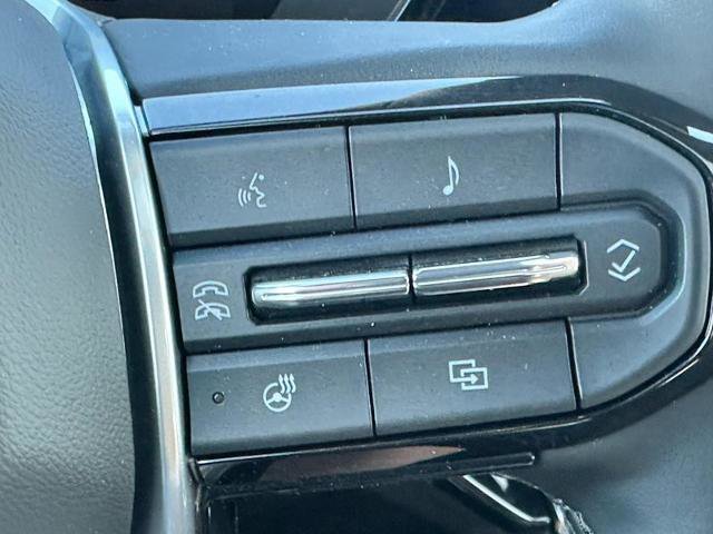 Used 2025 Chevrolet Colorado ZR2 w/ Technology Package image 21