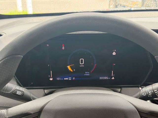 Used 2025 Chevrolet TrailBlazer LT AWD/4WD image 14