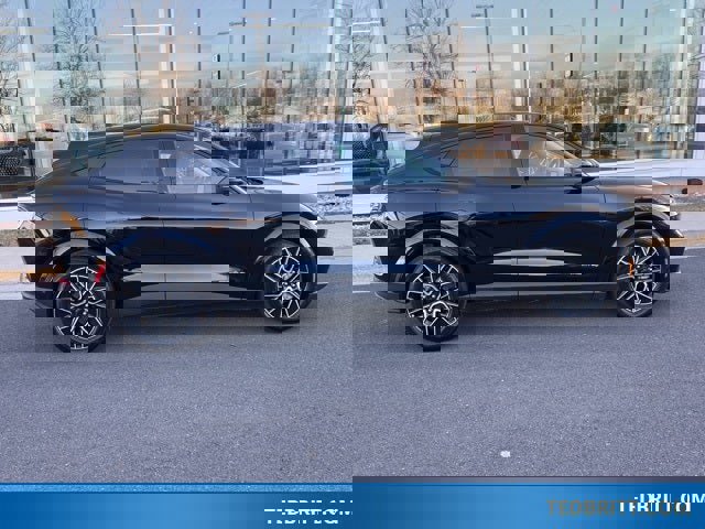 Certified 2025 Ford Mustang Mach-E Premium image 6