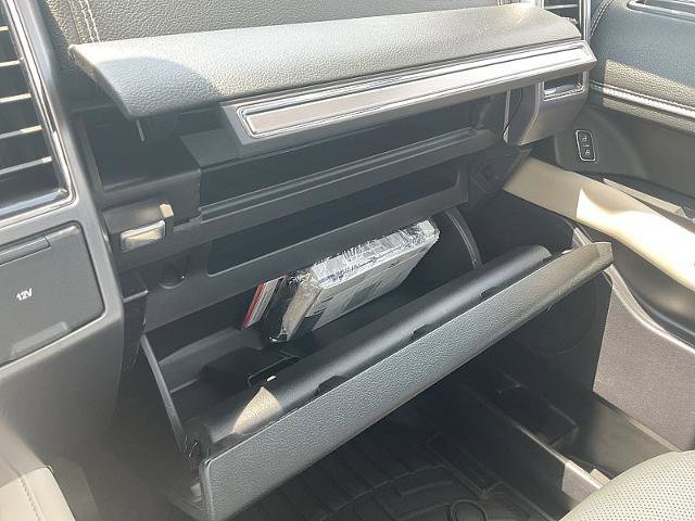 Certified 2019 Ford Expedition Platinum image 22