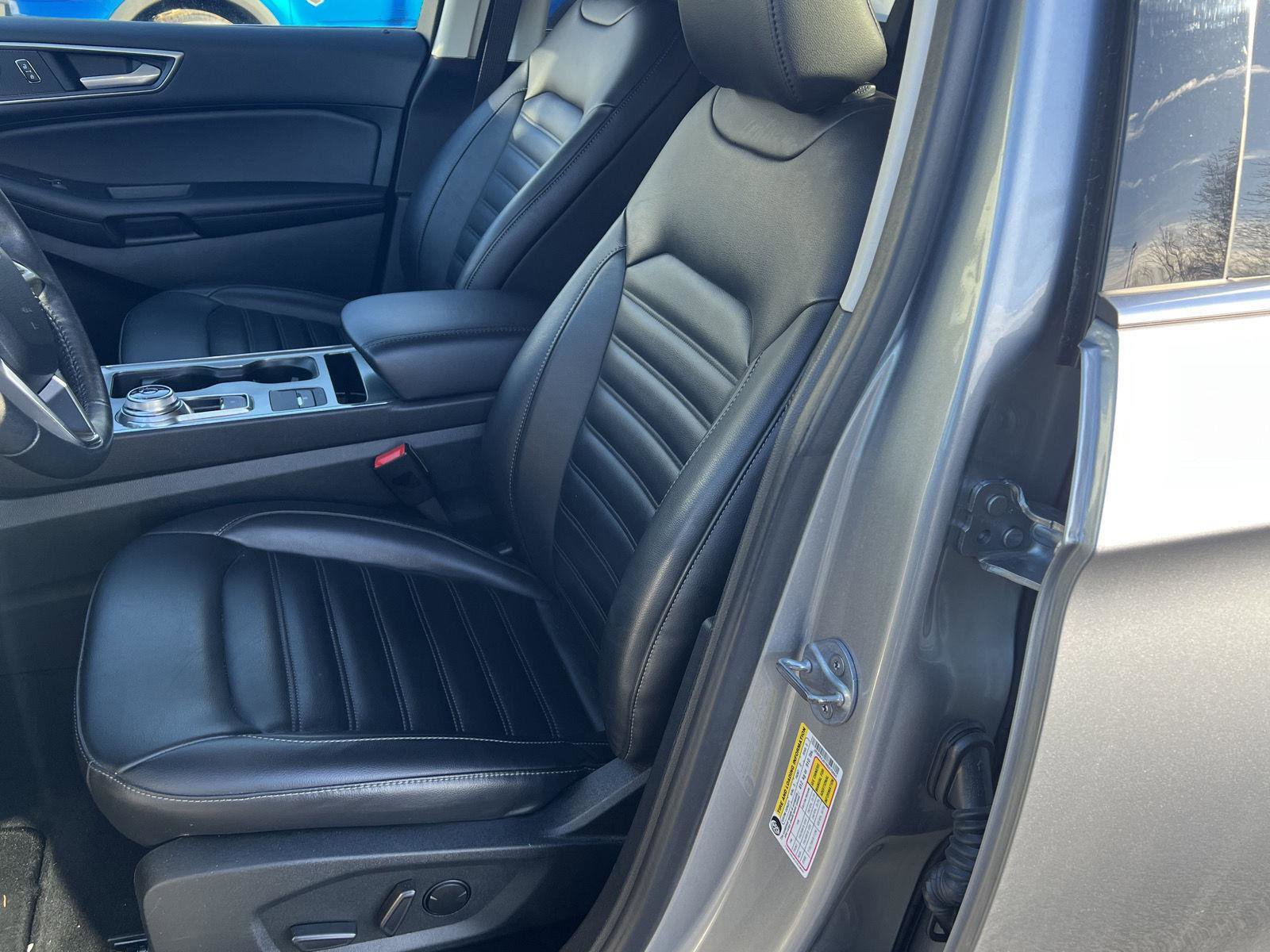 Certified 2022 Ford Edge SEL w/ Convenience Package image 8