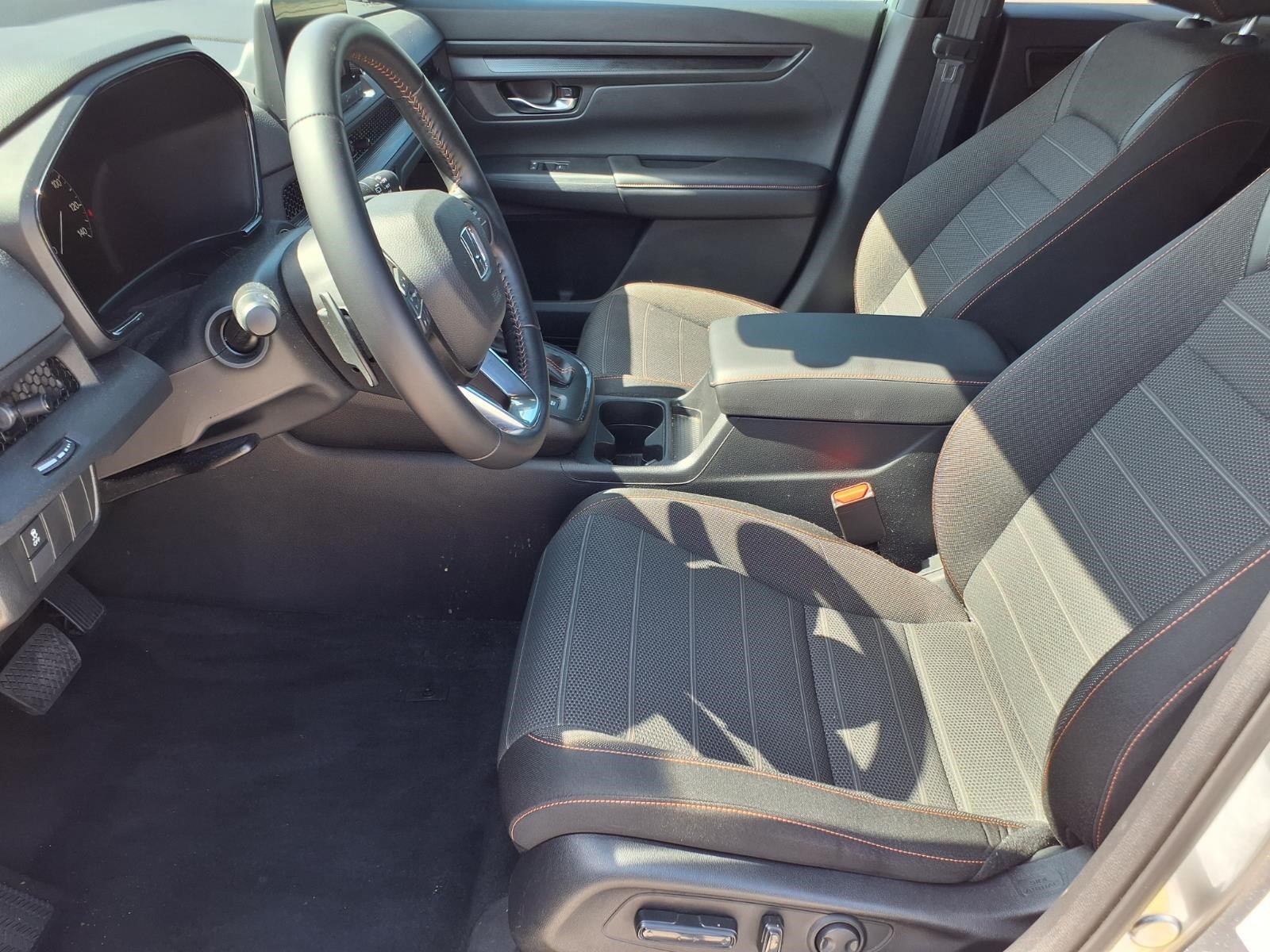 Used 2025 Honda CR-V Sport image 14