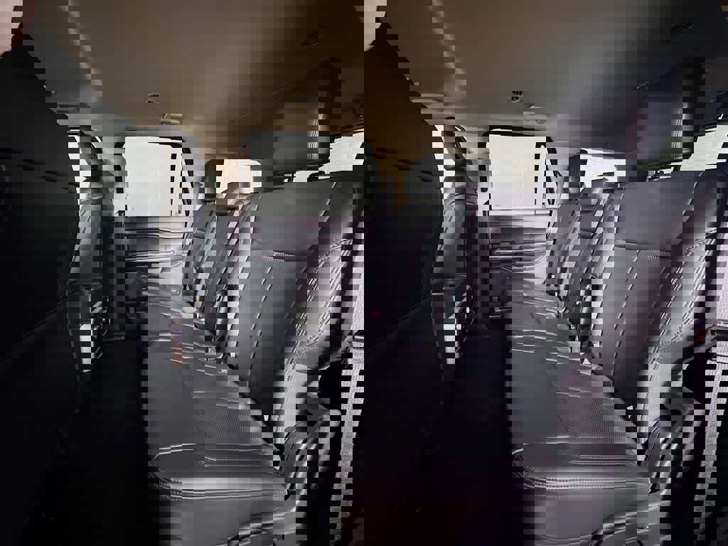 Certified 2023 Ford Expedition XLT image 16