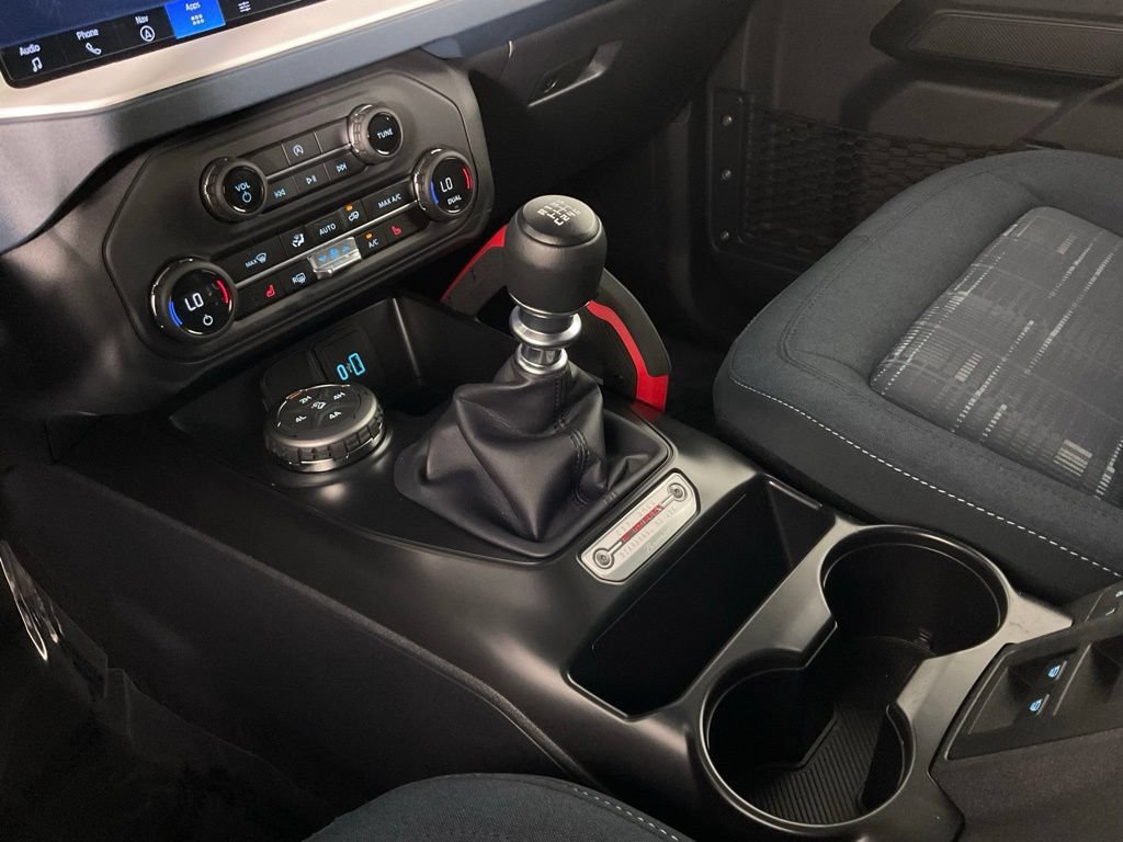 Certified 2025 Ford Bronco Heritage Edition AWD/4WD image 18