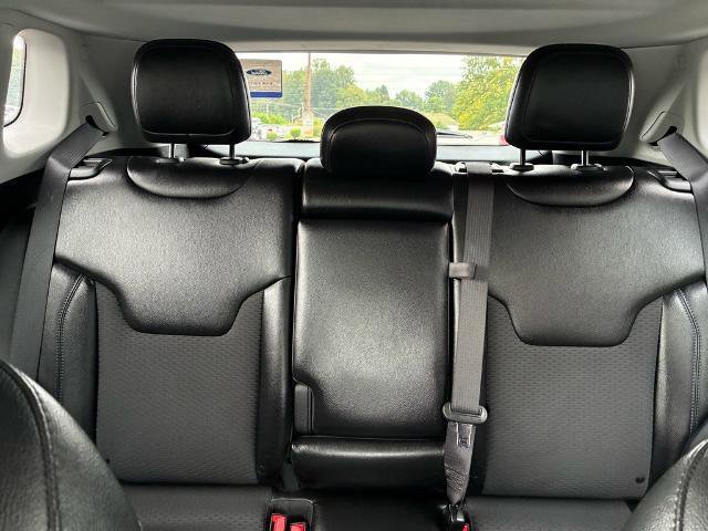 Used 2022 Jeep Compass Latitude w/ Sun and Sound Group image 28