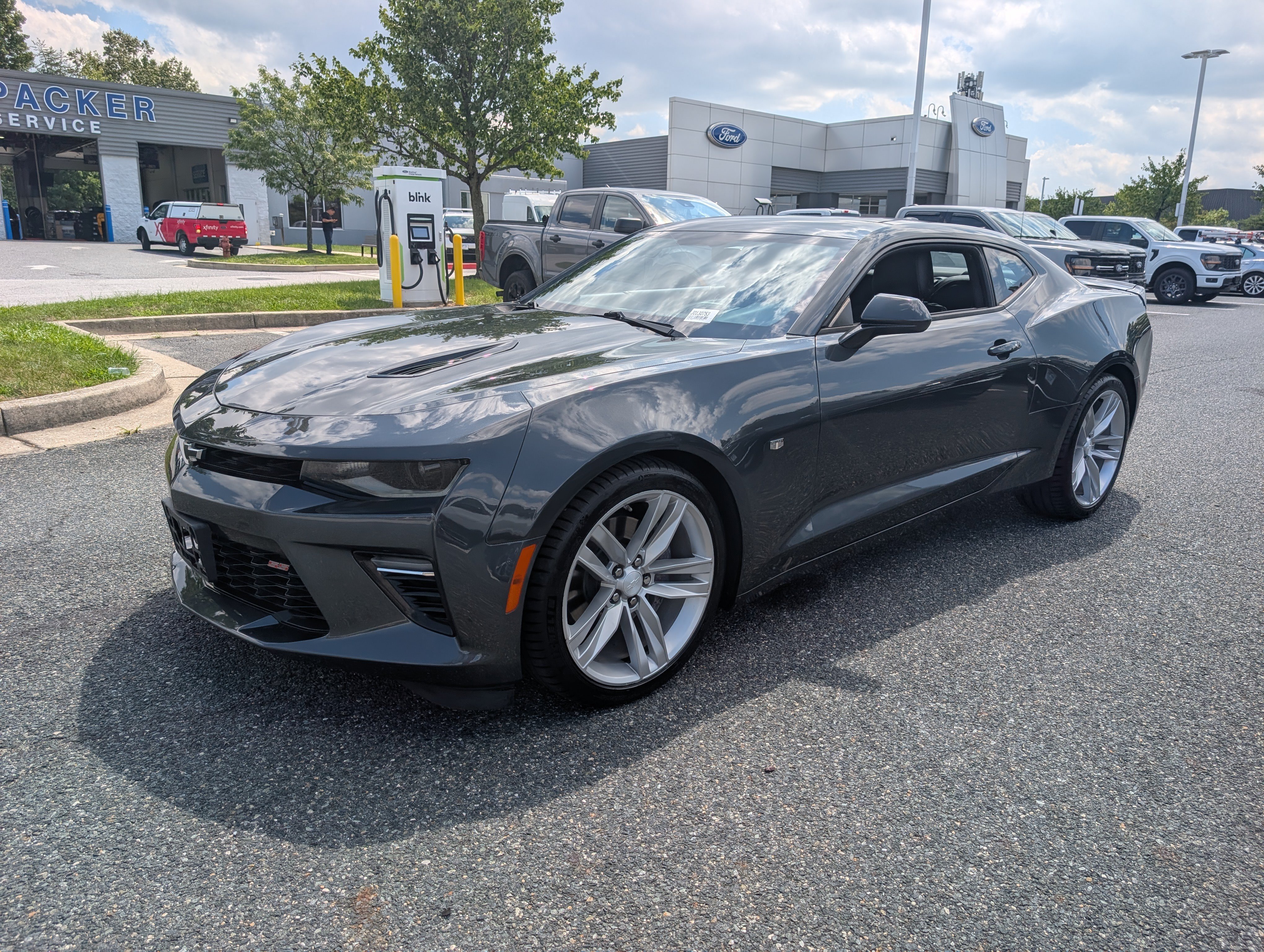 Used 2018 Chevrolet Camaro SS RWD image 7