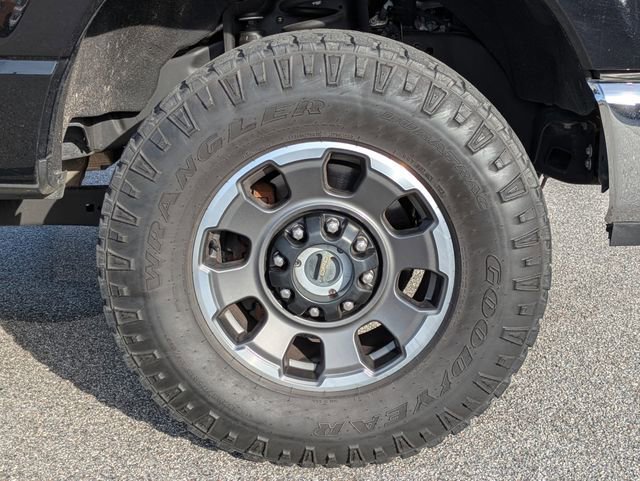 Certified 2023 Ford F250 Lariat w/ Tremor Off-Road Package image 11