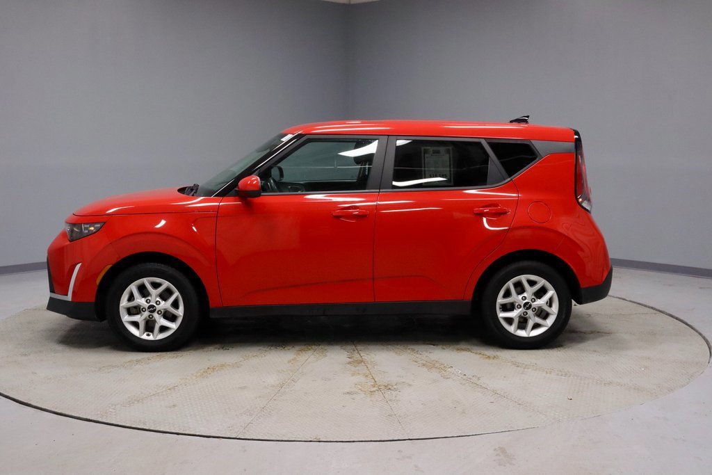 Used 2024 Kia Soul LX w/ Option Group 015 image 2