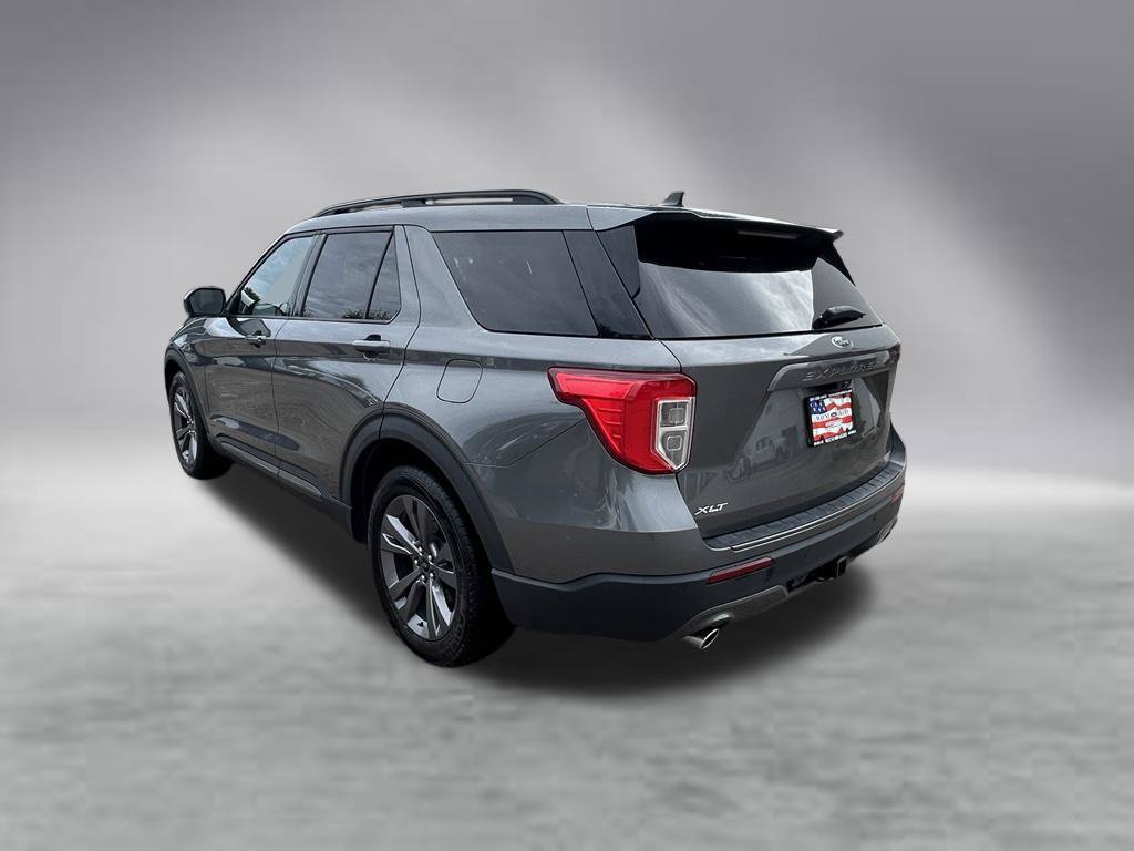 Certified 2023 Ford Explorer XLT w/ Equipment Group 202A RWD image 7