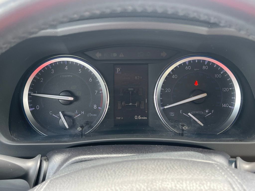 Used 2019 Toyota Highlander XLE AWD/4WD image 31