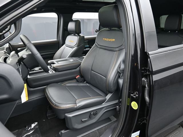 Certified 2025 Ford Expedition Tremor image 10