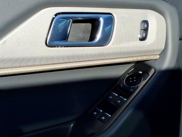 Certified 2026 Ford Explorer Active AWD/4WD image 18