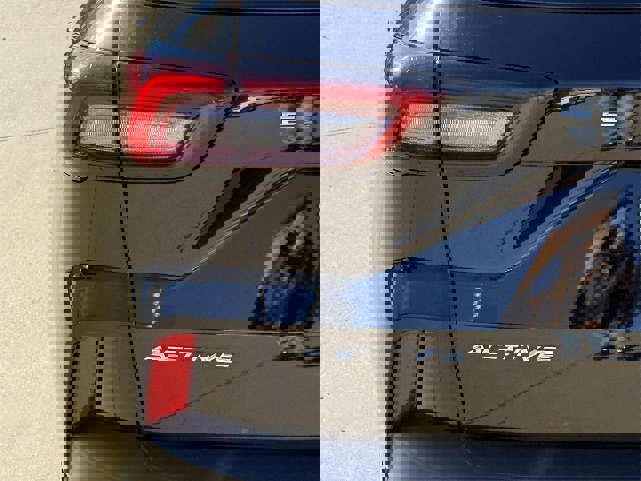 Certified 2024 Ford Escape Active image 7