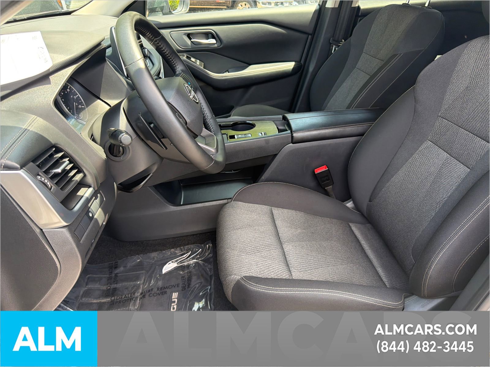 Used 2025 Nissan Rogue SV FWD image 10