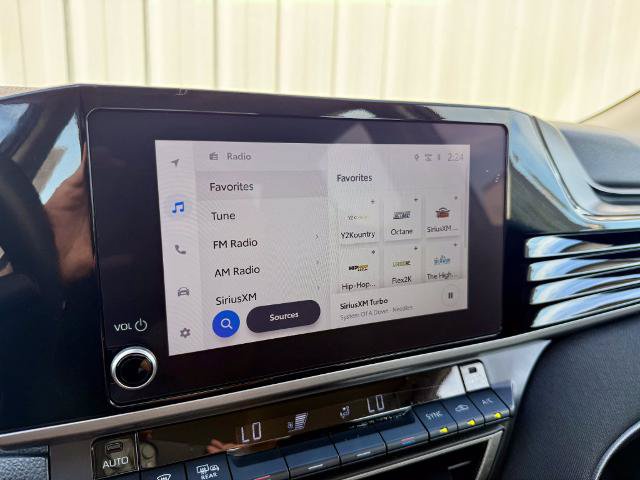 Used 2025 Toyota Camry LE FWD image 28