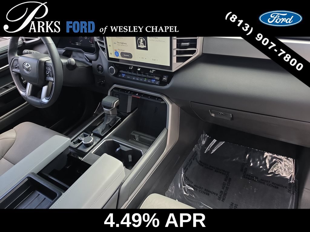 Used 2025 Toyota Tundra Limited AWD/4WD image 9