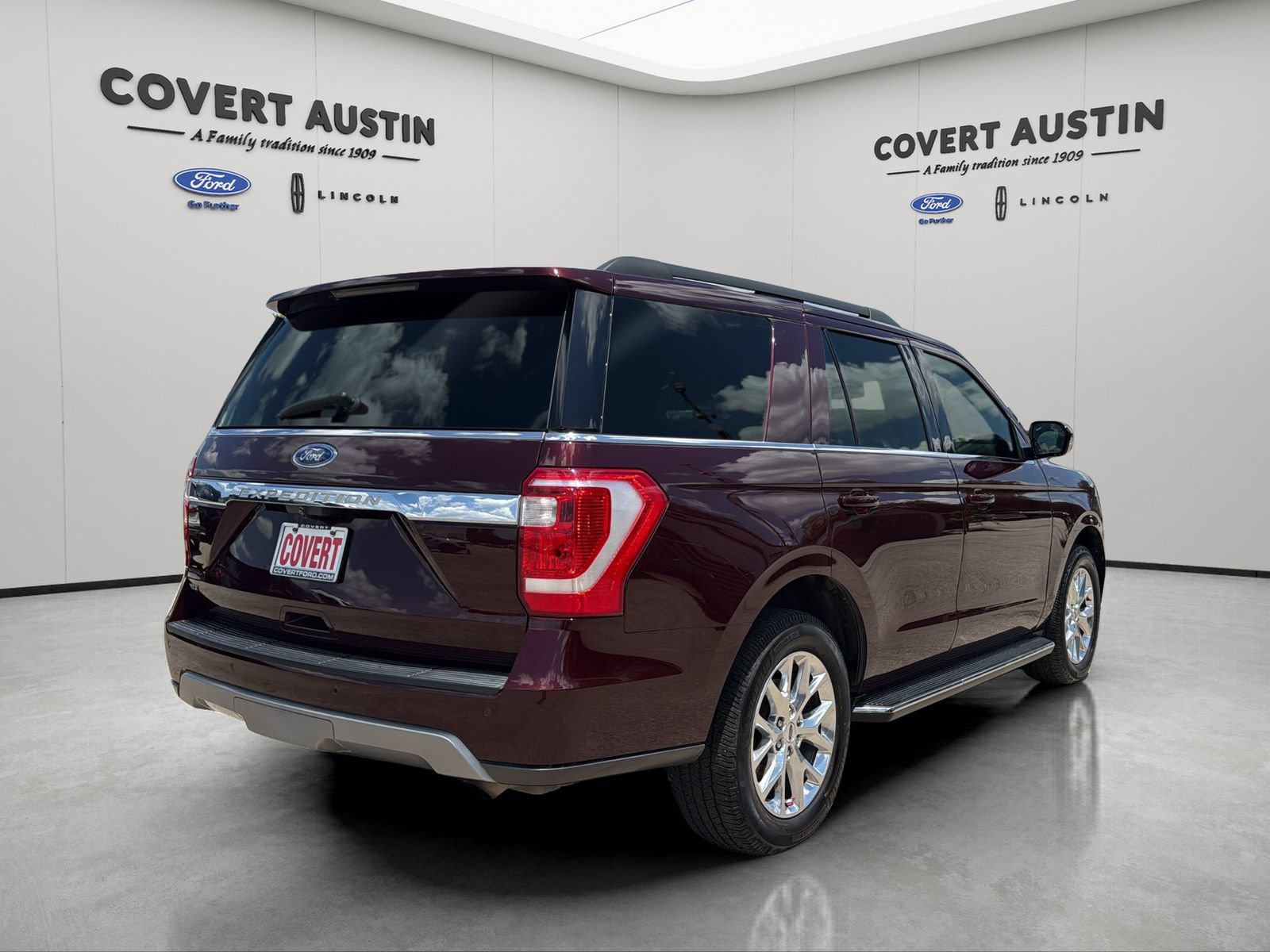 Certified 2021 Ford Expedition XLT RWD image 6