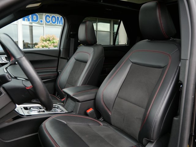 Certified 2023 Ford Explorer ST-Line w/ Class IV Trailer Tow Package AWD/4WD image 11