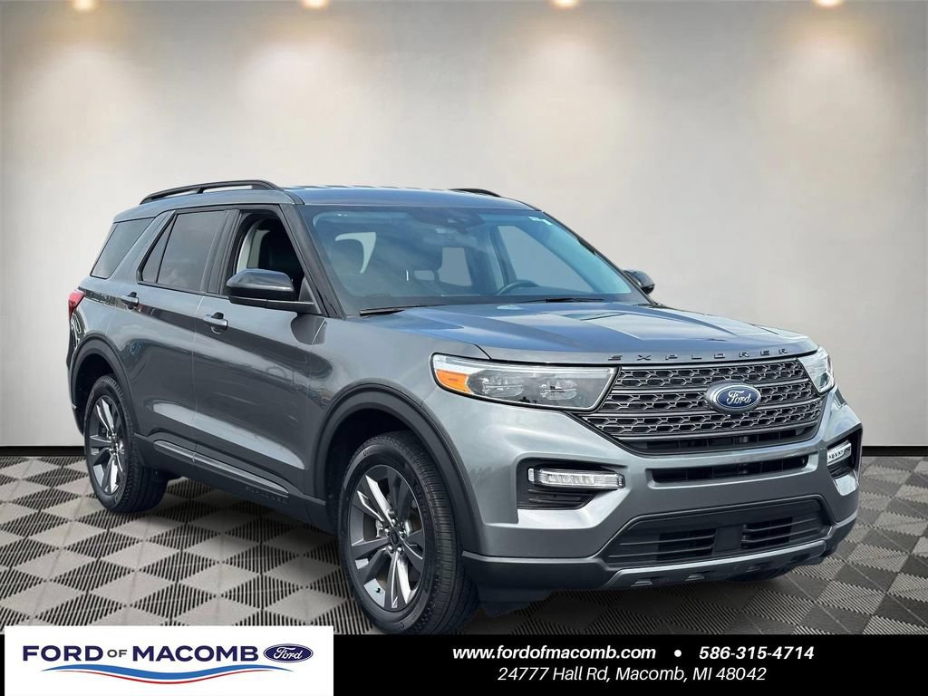 Certified 2024 Ford Explorer XLT w/ Equipment Group 202A