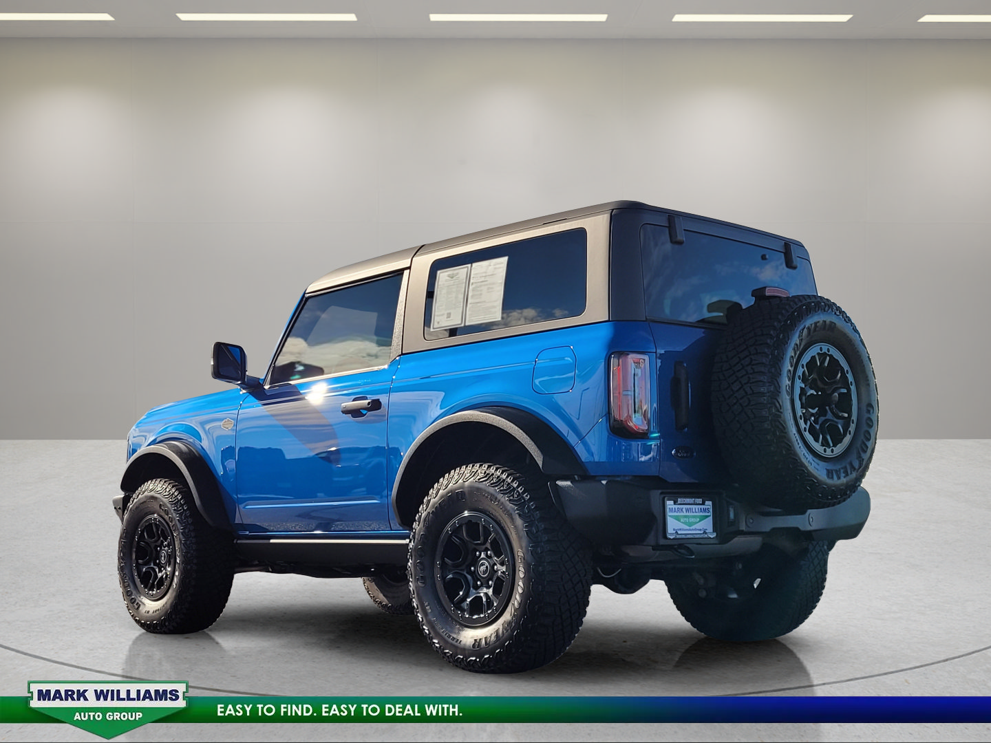 Certified 2023 Ford Bronco Wildtrak AWD/4WD image 6