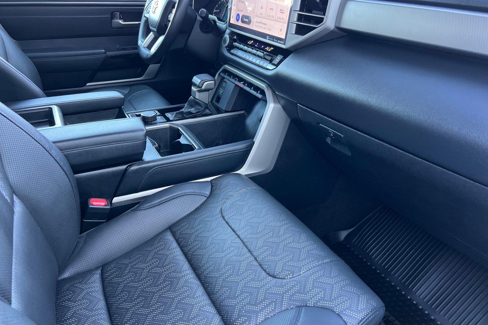 Used 2022 Toyota Tundra Limited image 16