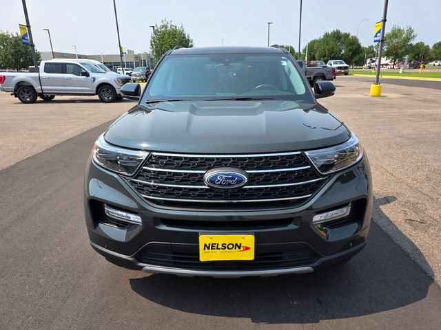 Certified 2023 Ford Explorer XLT w/ Equipment Group 202A AWD/4WD image 4