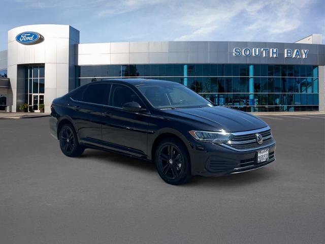 Used 2023 Volkswagen Jetta SE FWD image 7