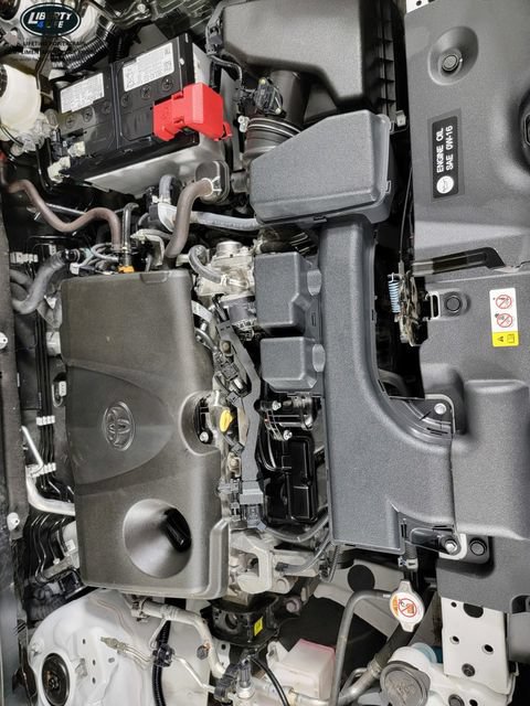 Used 2024 Toyota RAV4 LE AWD/4WD image 36