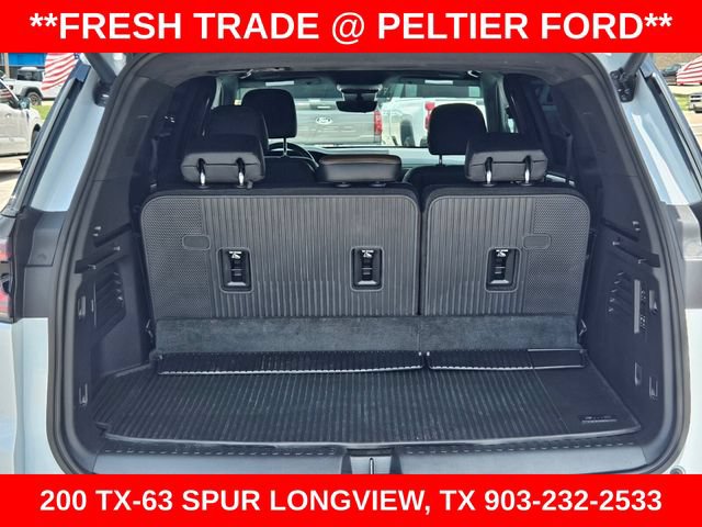 Used 2026 GMC Acadia Denali Ultimate w/ LPO, Floor Liner Package AWD/4WD image 8