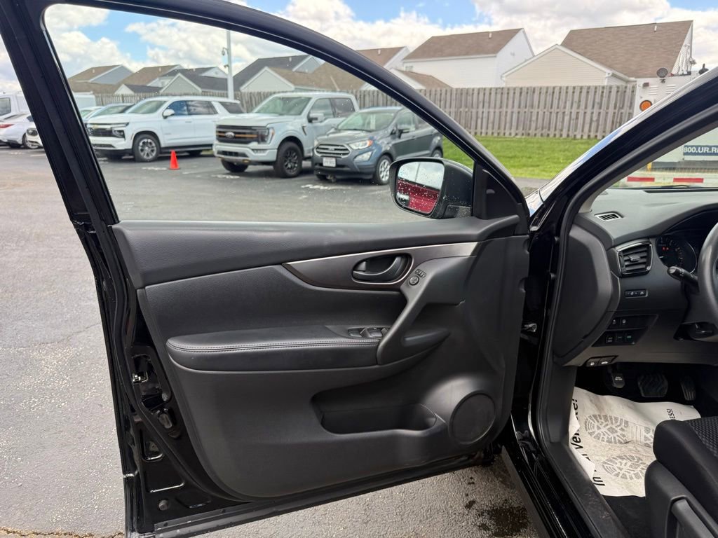 Used 2020 Nissan Rogue Sport S AWD/4WD image 10