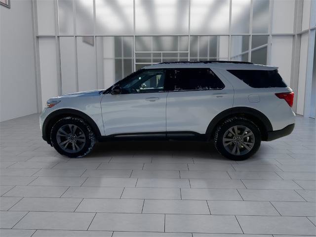 Certified 2023 Ford Explorer XLT w/ Equipment Group 202A image 5
