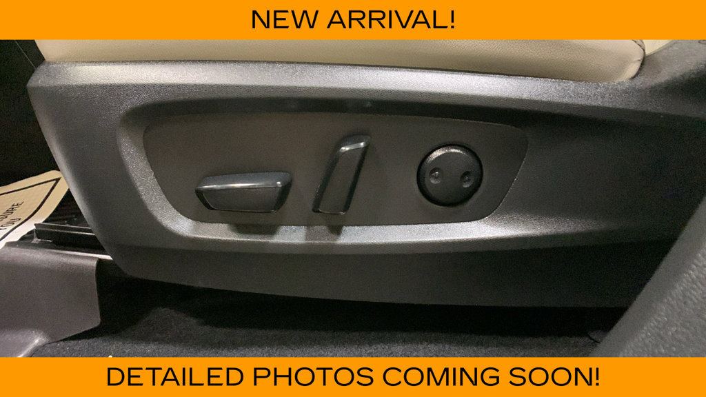 Used 2022 Nissan Pathfinder SL w/ SL Black Package AWD/4WD image 29