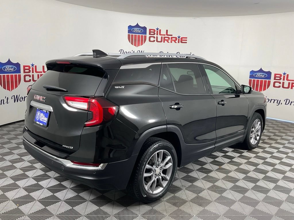 Used 2022 GMC Terrain SLT w/ Tech Package AWD/4WD image 3