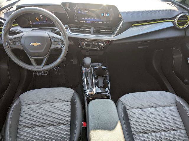 Used 2025 Chevrolet Trax LT FWD image 15