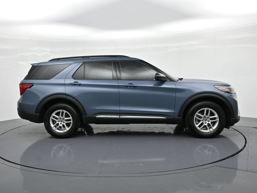 Certified 2025 Ford Explorer Active AWD/4WD image 5