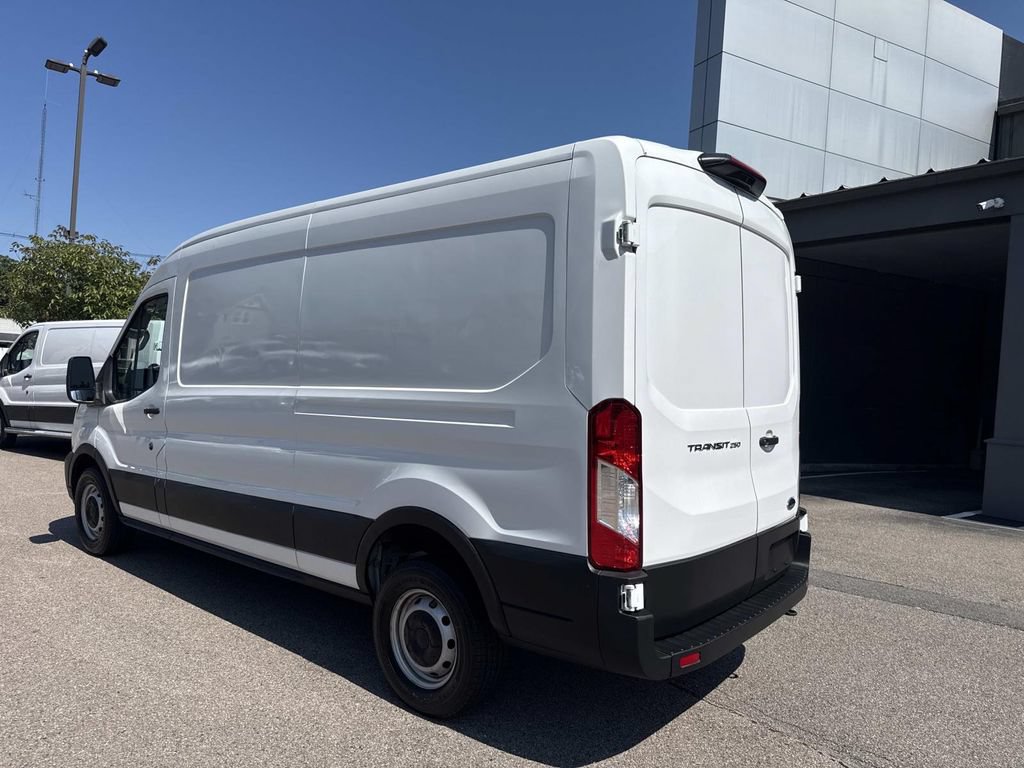 Certified 2023 Ford Transit 250 Medium Roof RWD image 3