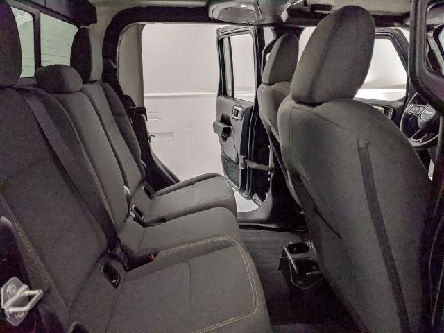 Used 2025 Jeep Gladiator Sport image 21