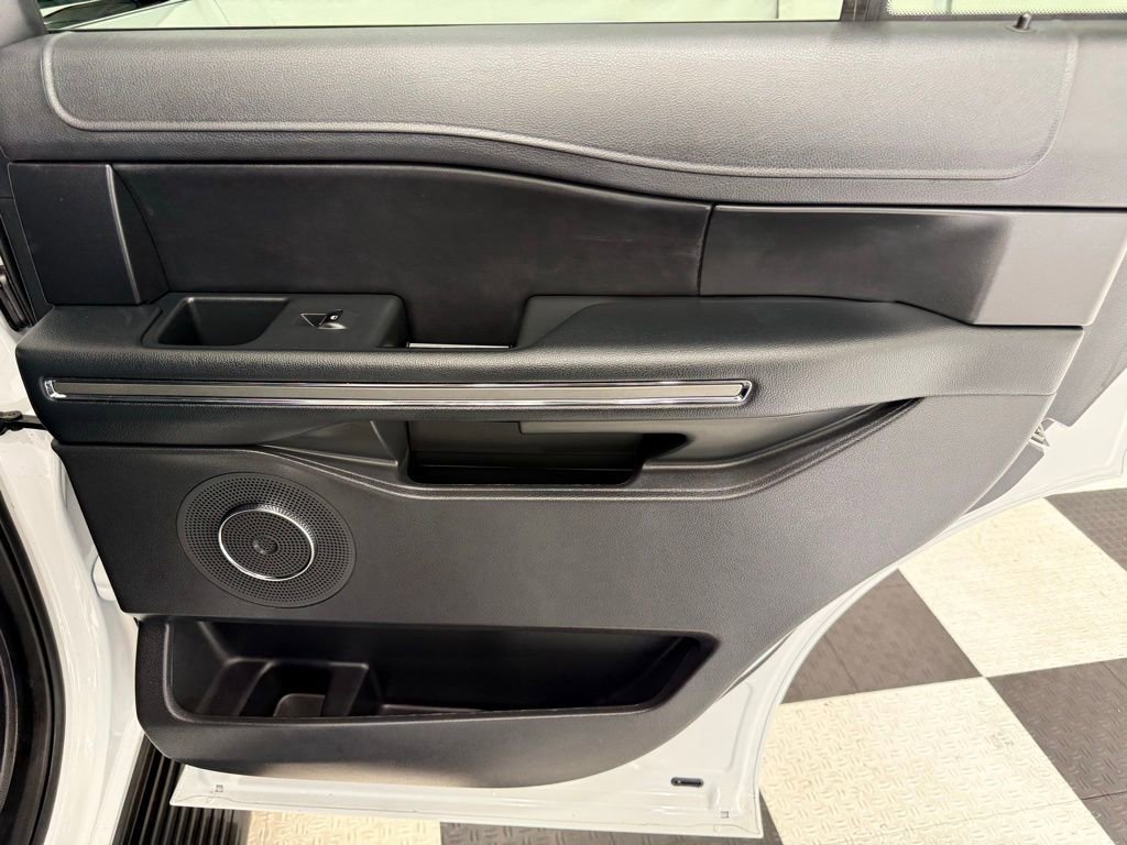 Certified 2023 Ford Expedition XLT image 27