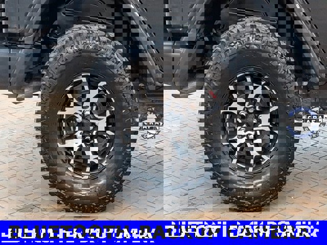 Used 2018 Jeep Wrangler Unlimited Rubicon w/ Dual Top Group image 12