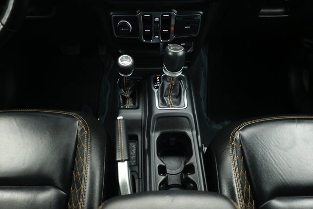 Used 2021 Jeep Wrangler Unlimited Sahara AWD/4WD image 38