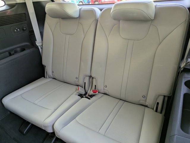 Used 2025 Kia Sorento SX image 25